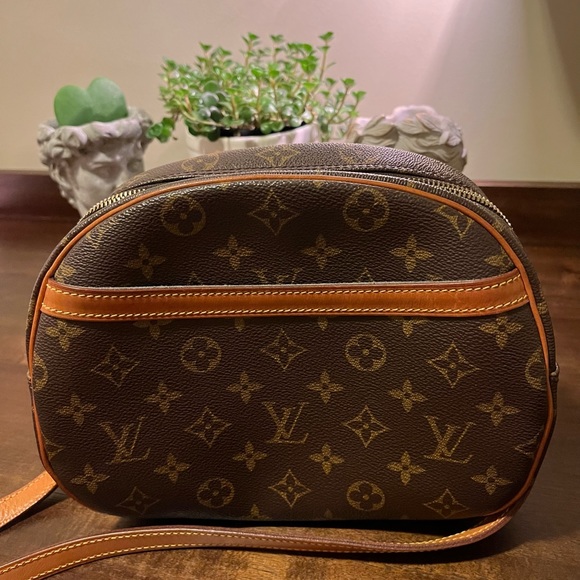 🍃AUTHENTIC LOUIS VUITTON MONOGRAM BLOIS VINTAGE BAG🍃 - Picture 3 of 12